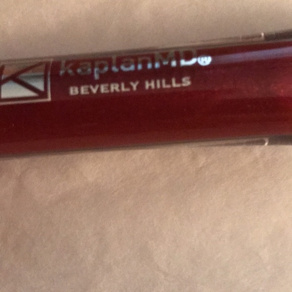 KAPLAN MD LIP GLOSS - Picture 6 of 8